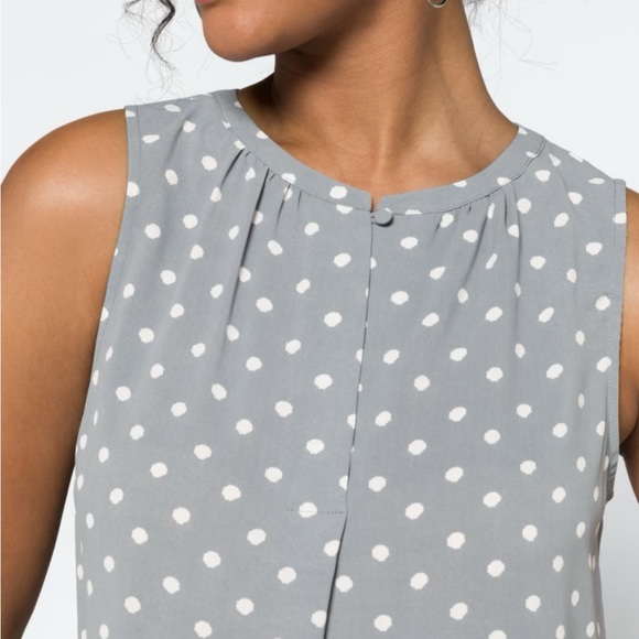 Woman’s blouse size Large NWT, gray! - Picture 4 of 7